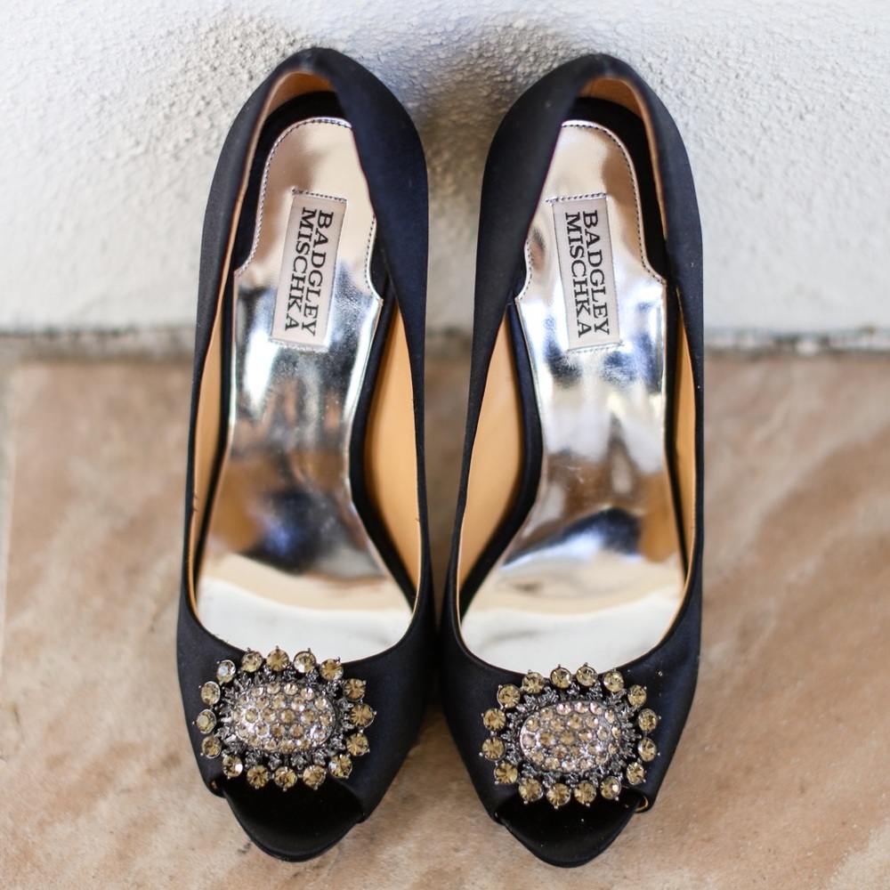 Badgley Mischka Black Satin Bridal Peep-toe Pump